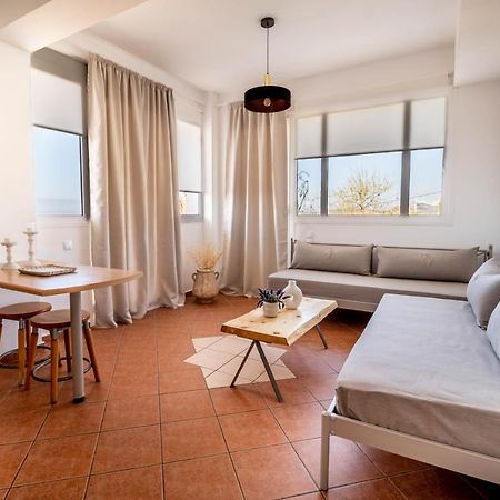 Christoforos Apartments Lourdata  Eksteriør billede